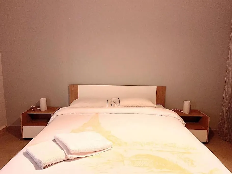 Elegant Appartement De 2 Chambres Sur Bd Anfa Casablanca 0*,  Marrocos