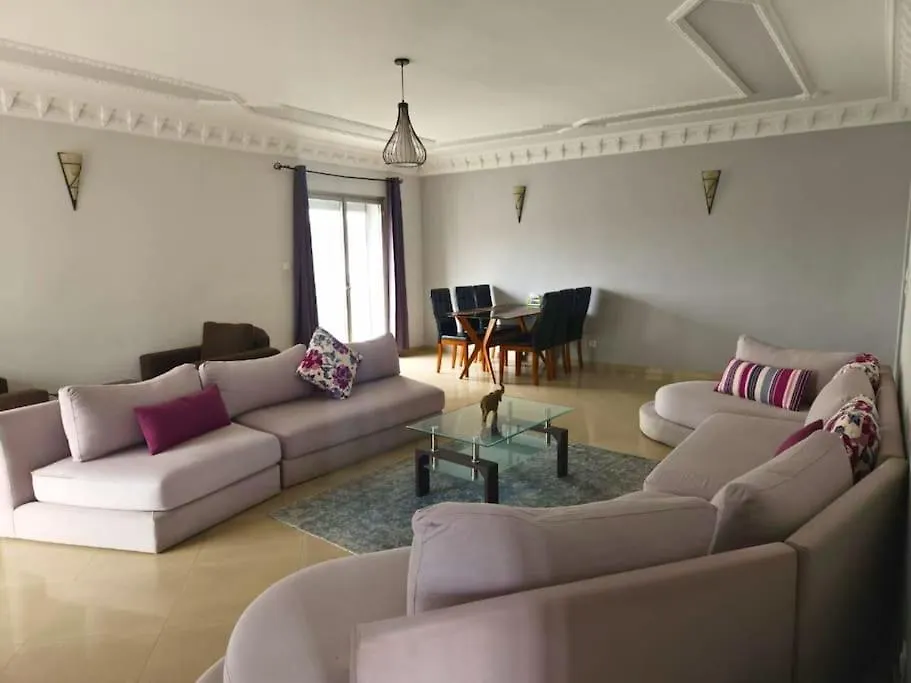 Elegant Appartement De 2 Chambres Sur Bd Anfa Casablanca Apartamento