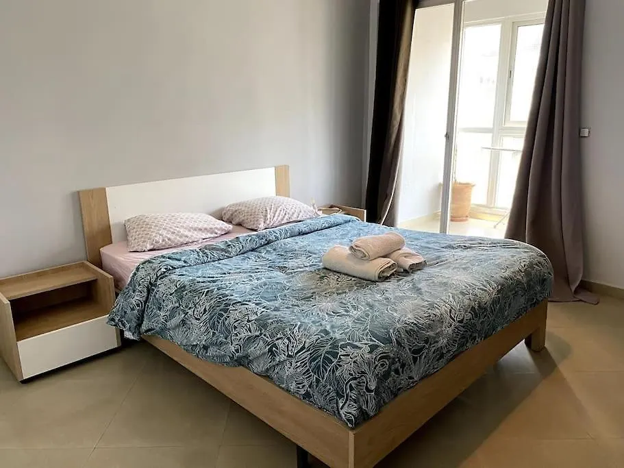 Elegant Appartement De 2 Chambres Sur Bd Anfa Casablanca 0*,  Marrocos